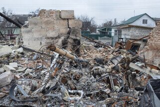 切爾尼戈夫持的砲擊導致建築物被毀